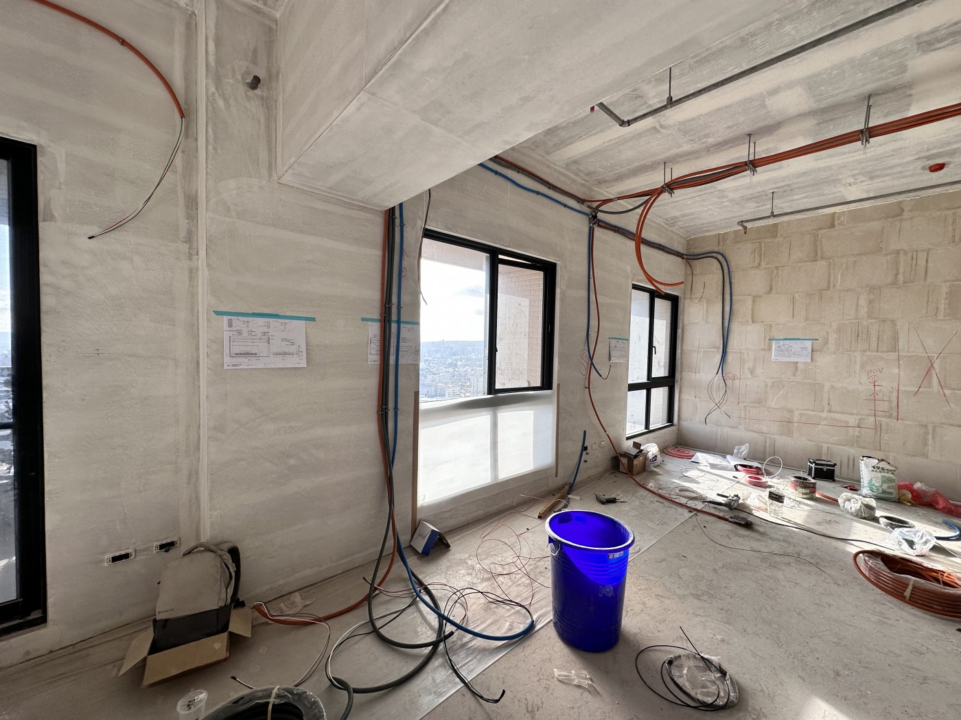 老屋翻新施工現場示意圖（模擬用圖，請替換為實際工地照片）
